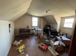 535 Oak Ridge Rd, Clark, NJ 07066