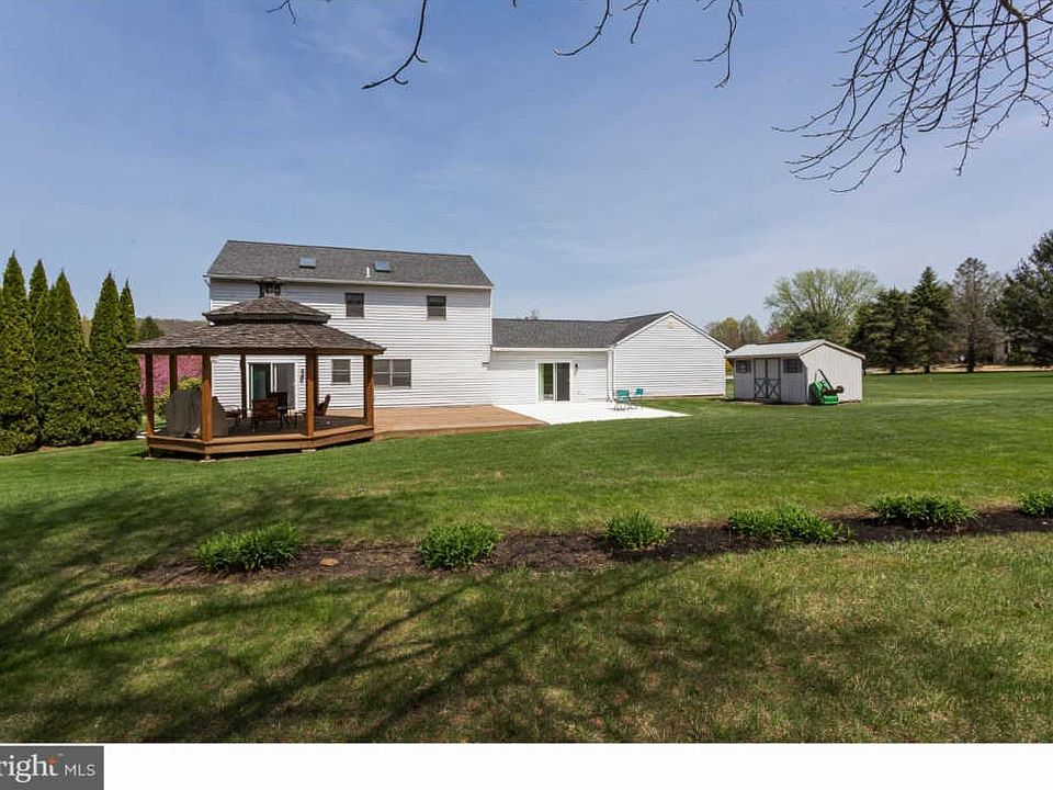 1st image of 515 Saybrooke Ln