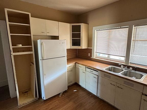 5th image of 1001 S 14th St
