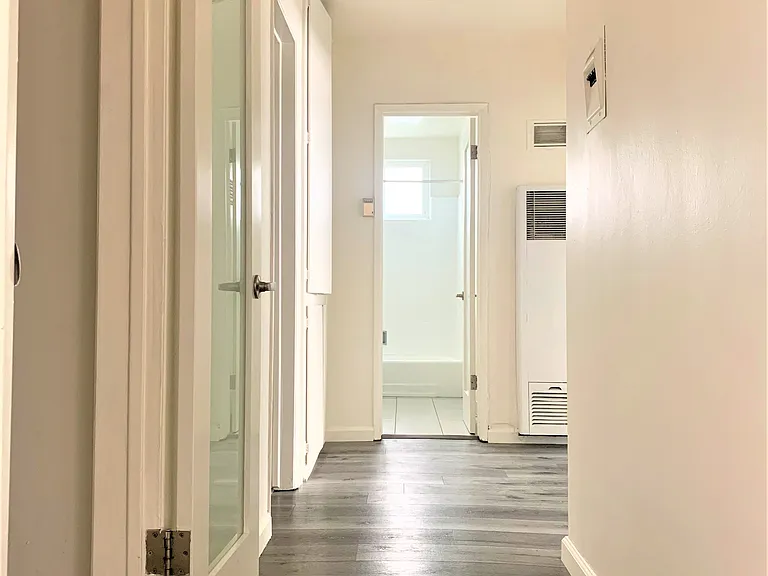 414 S Saint Andrews Pl #7 — Photo 8