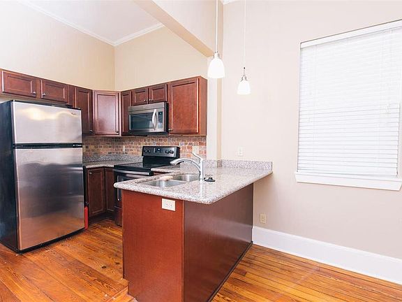 5th image of 316 N Barcelona St #B