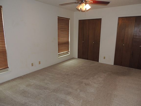 4th image of 5010 Belle Grove Ct
