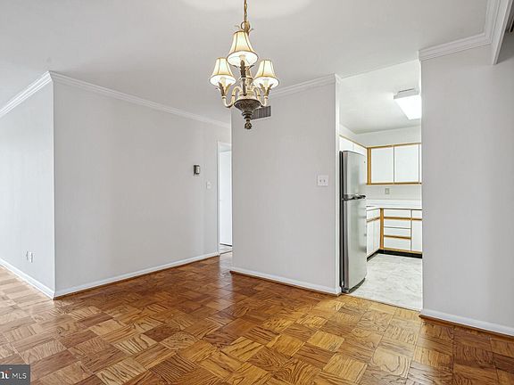 3rd image of 4977 Battery Ln #1-816
