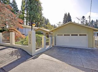 3535 NE 187th St, Lake Forest Park, WA 98155