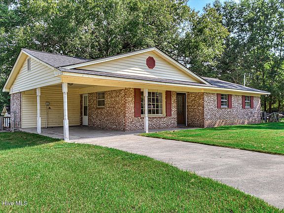 2nd image of 301 Edgewood Drive