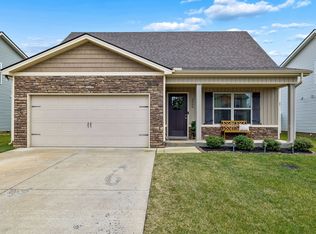 2808 Valley Farms Dr, Christiana, TN 37037