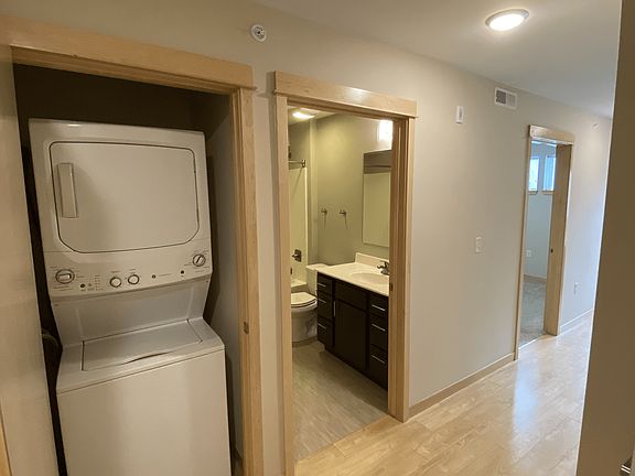 3rd image of 306 N Blair St #14580963