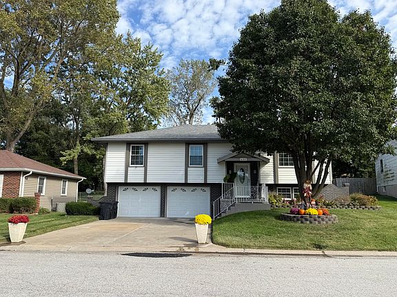 2nd image of 630 S Placida Ave