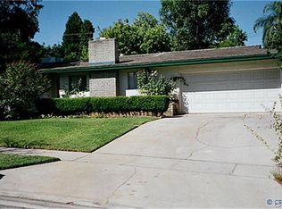 616 Nottingham Dr, Redlands, CA 92373
