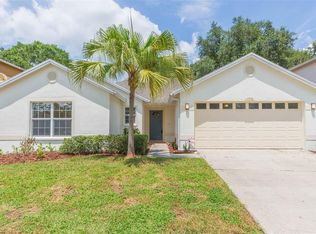 17718 Esprit Dr, Tampa, FL 33647