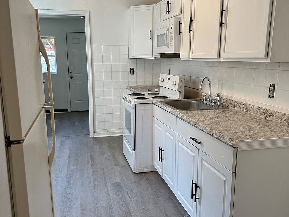 1st image of 722 N 8th St