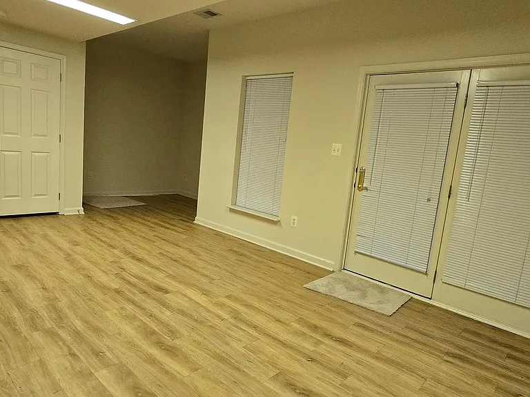 22614 Welborne Manor Sq — Photo 41