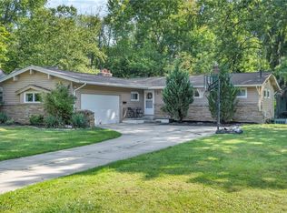 5519 Revere Dr, North Olmsted, OH 44070