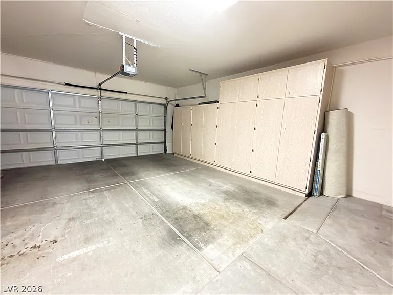 10433 Snyder Ave — Photo 19