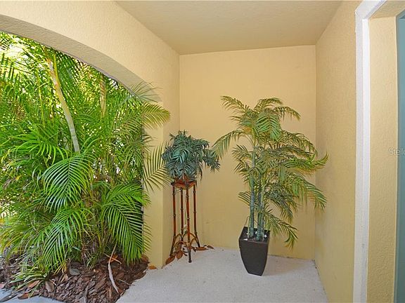 3rd image of 4617 Limerick Dr