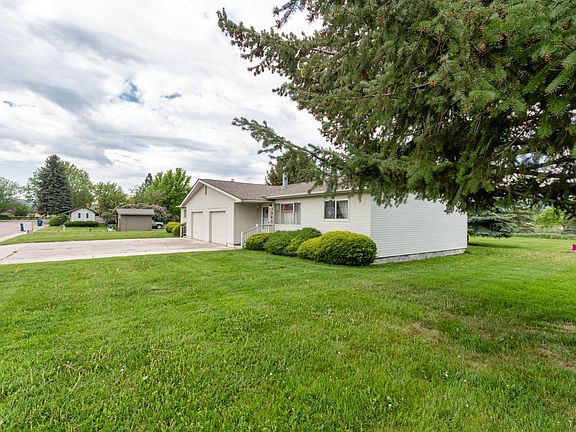 5th image of 1705&1715 Birchwood Ln
