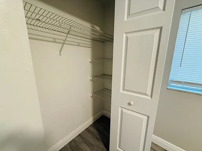 4203 E Yukon St — Photo 28