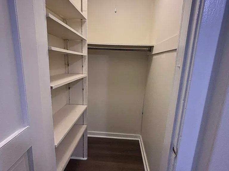 365 N Maple Ave — Photo 10