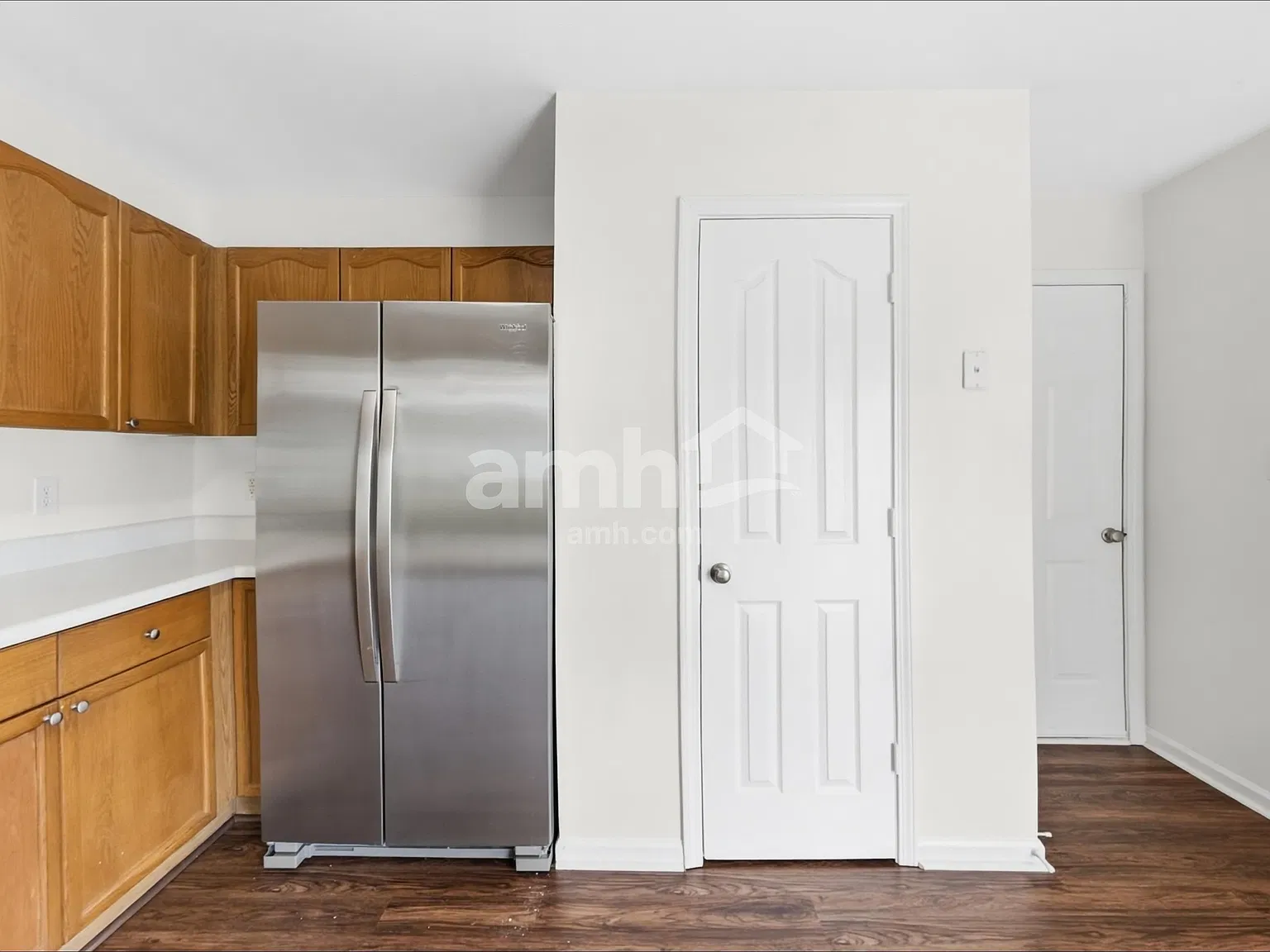 3 bed, 2.5 bath, 1872 sqft, $2,065 — Photo 3