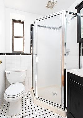 5th image of 649 E 9th St Suite C