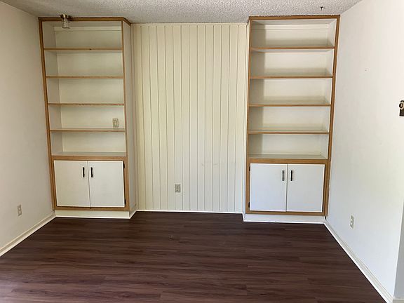 3rd image of 2130 Colby Ave APT 1