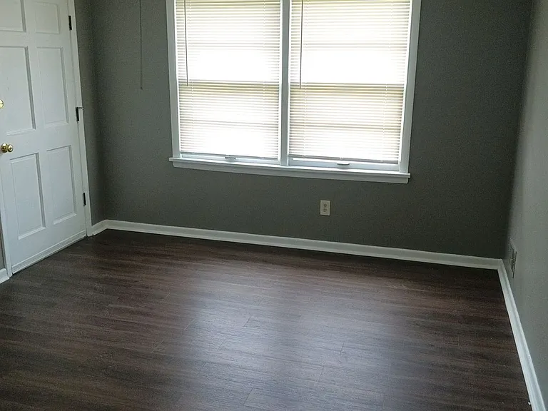 4113 La Salle Ave — Photo 6