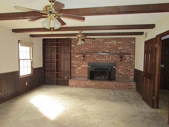 4th image of 100 Pine Needle Ct