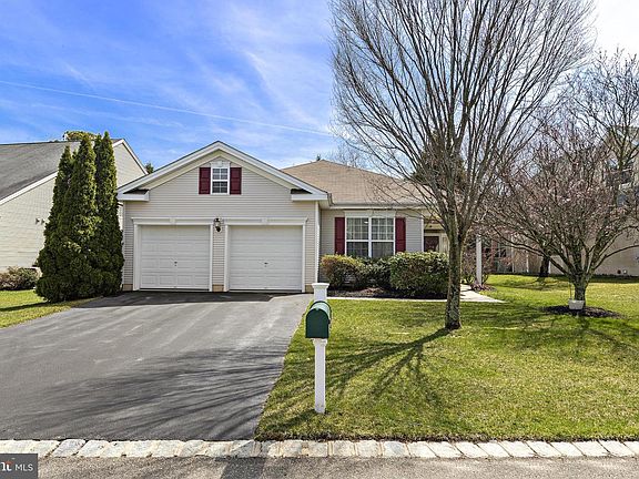 4th image of 71 Golf View Dr
