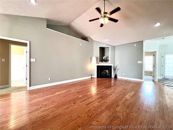 5th image of 342 Sandwedge Dr