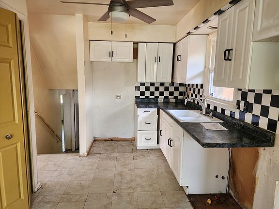 4th image of 14709 Memorial Dr