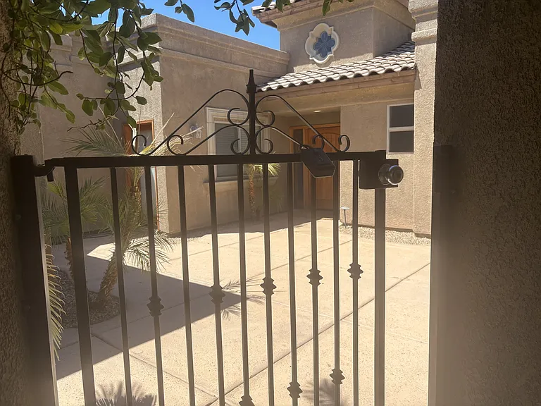 4568 W La Quinta Ln #1 — Photo 2