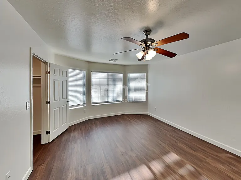 2315 S Ananea — Photo 8