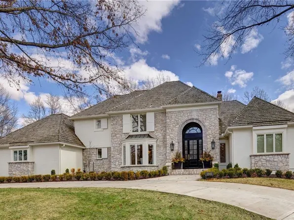 11805 Brookwood St, Leawood, KS 66211