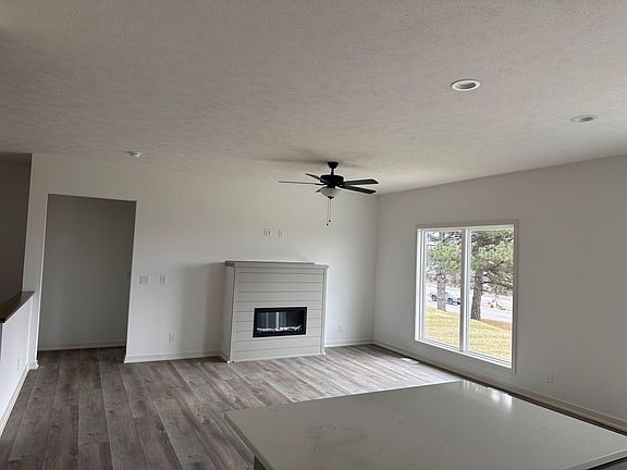 2nd image of 20905 Appaloosa Dr