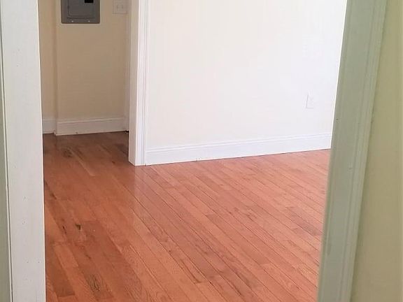 5th image of 11 Gardner Ave APT 34M