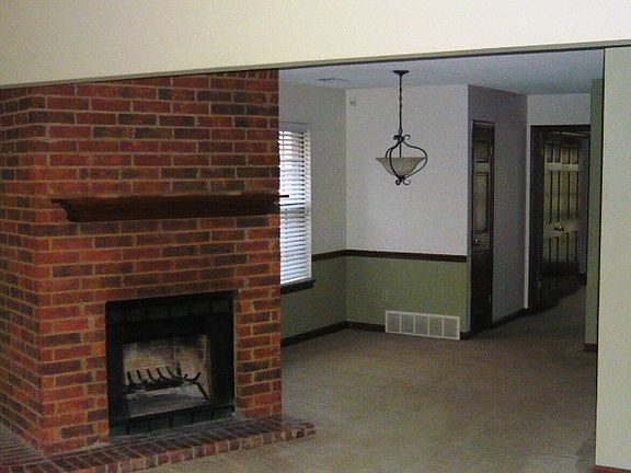 2nd image of 1617 Red Barn Dr