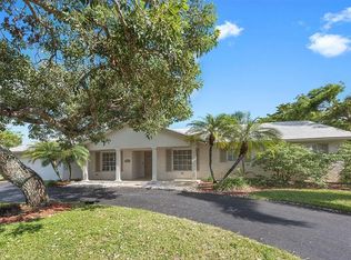 1940 SW 75th Ter, Plantation, FL 33317