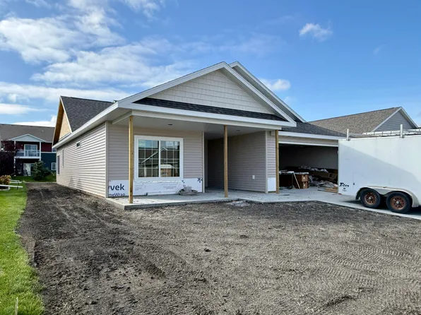 415 Westview Ln E, West Fargo, ND 58078