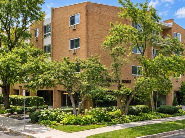 203 N Kenilworth Ave APT 4F, Oak Park, IL 60302