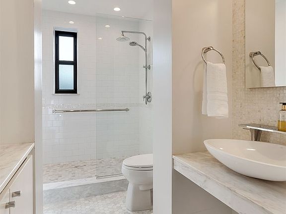 2nd image of 50 Park Ter E APT 3A