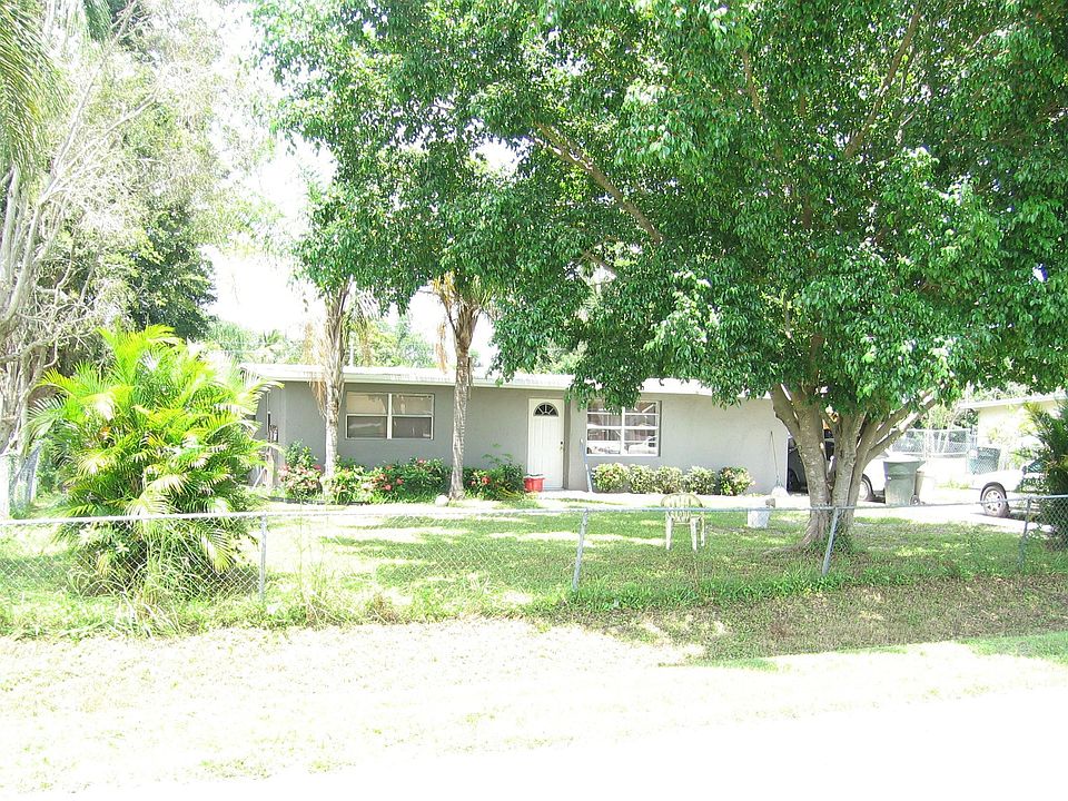 2nd image of 4731 Hunters Green Dr