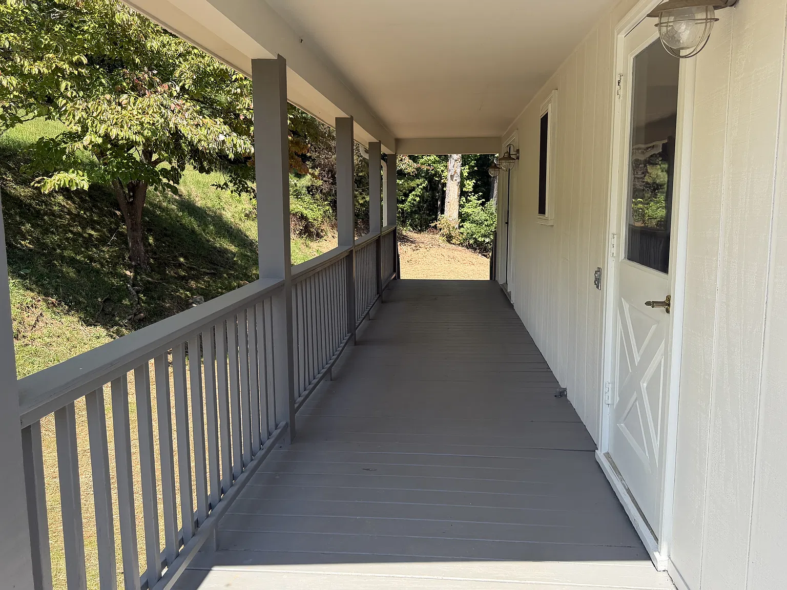 1860 Crescent Drive - 1 — Photo 4