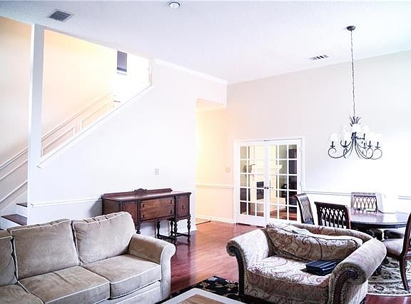 4th image of 6817 Moss Ln