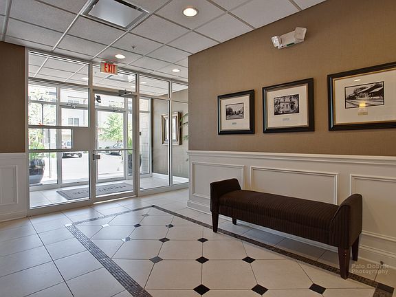 3rd image of 50 S Greeley St APT 212