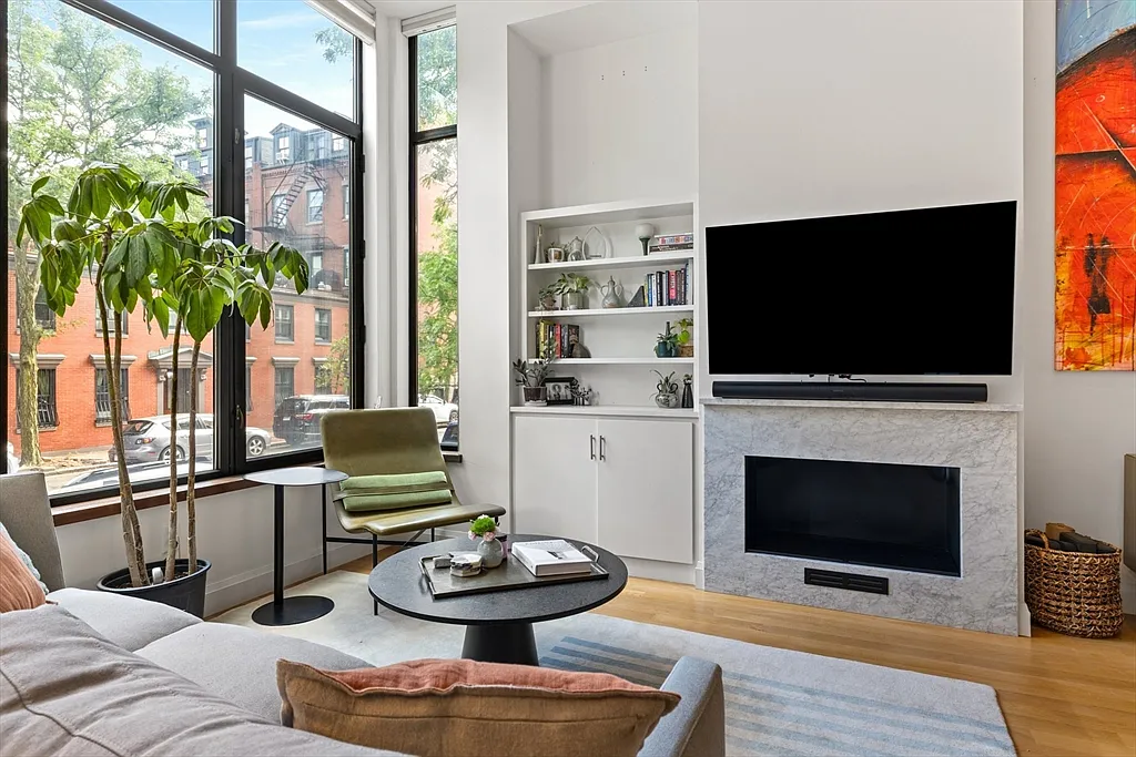 2 bed, 2.5 bath, 1412 sqft, $7,500 — Photo 3