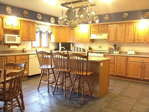 2nd image of 2761 Arbor Hills Dr