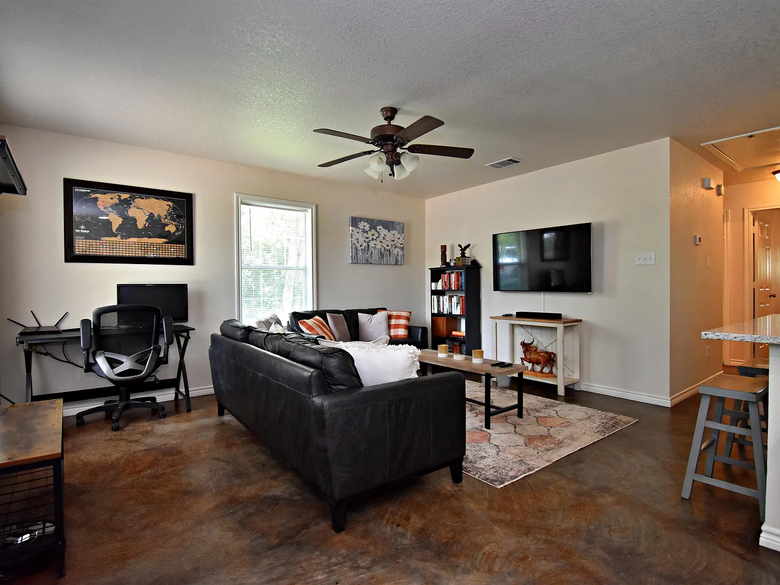 11076 North Dowling Road - B — Photo 3