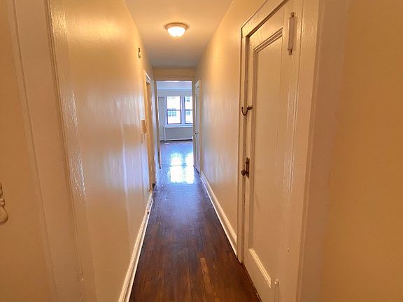 2nd image of 311 Main St #5H