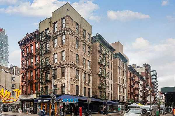 Rented by Platinum Properties | media 13