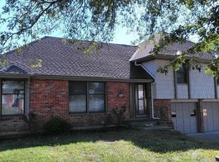 7511 N Euclid Ave, Gladstone, MO 64118